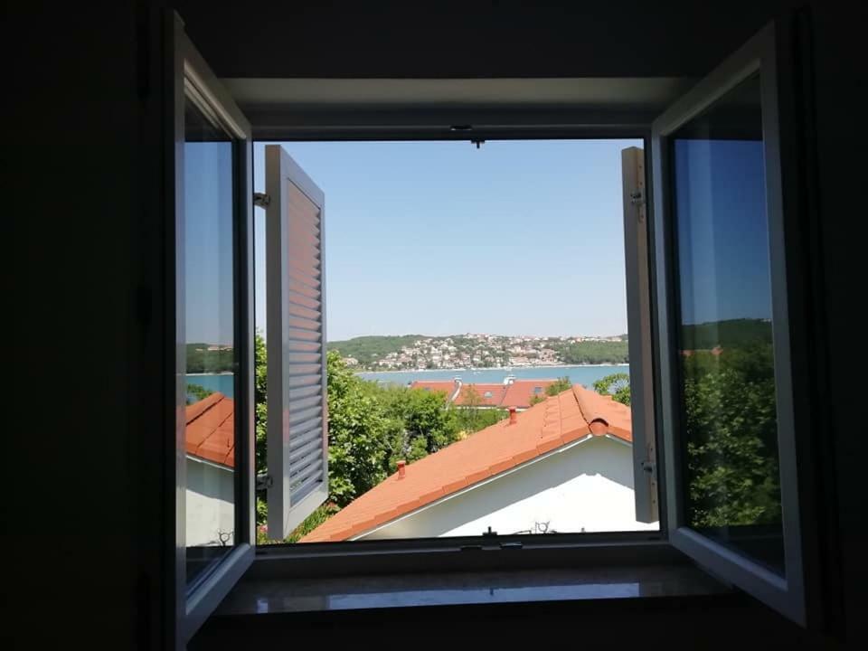 Apartment Sun & Sea Крк Экстерьер фото